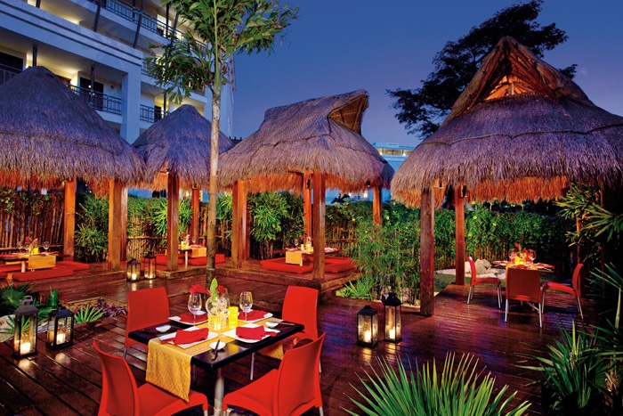 Dreams Riviera Cancun Himitsu terrace